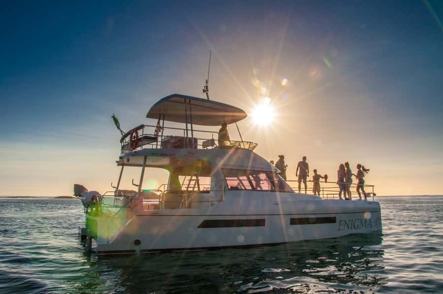 Cape Town: 1.5-Hour Luxury Sunset Cruise with Prosecco - Setting Sail From the V&A Waterfront