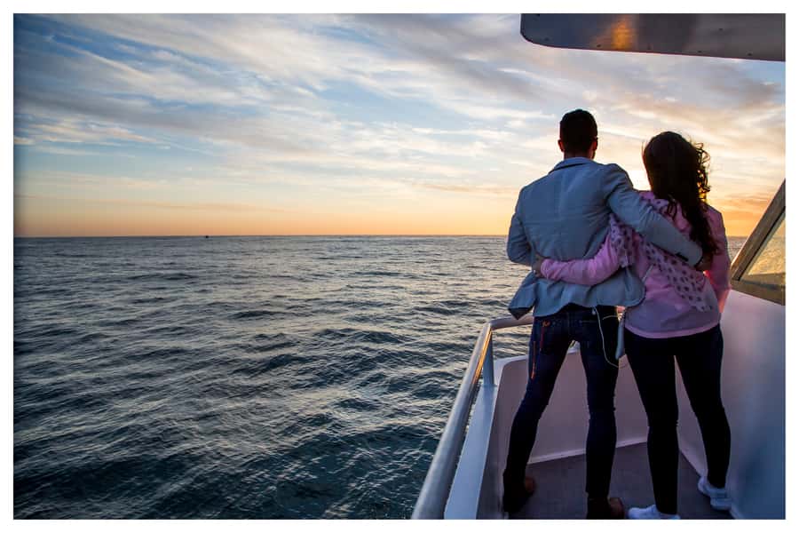Cape Town: Sunset Champagne Cruise and 3-Course Dinner - Dinner at Raj