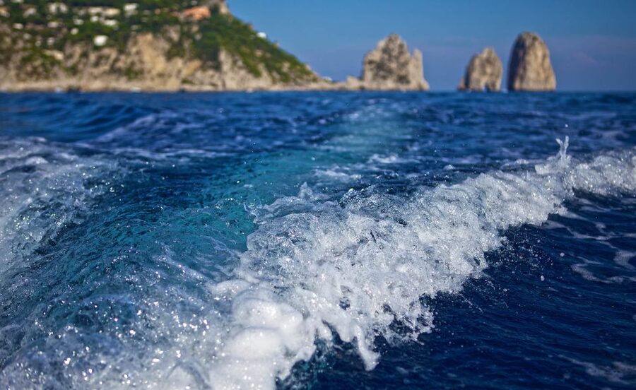 Capri: 2-Hour Boat Tour with Happy Hour - Why Capri looks better from a small boat