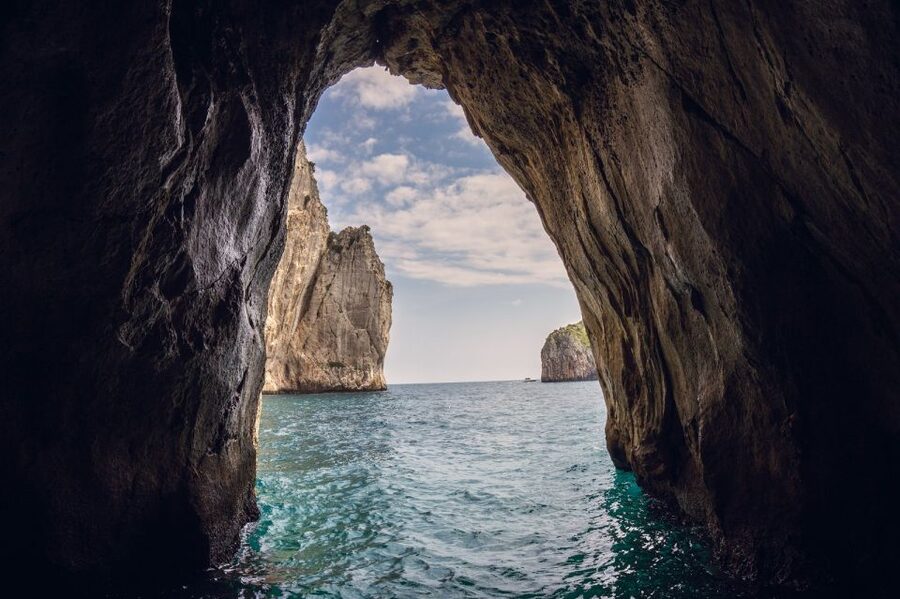 Capri: 2-Hour Boat Tour with Happy Hour - How the crew shapes the experience
