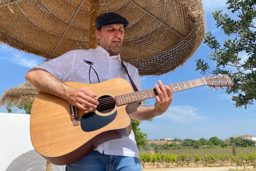 Carvoeiro/Portimão/Alvor: Wine Tour w/ Tasting, Tapas, Music - Who will enjoy this most?