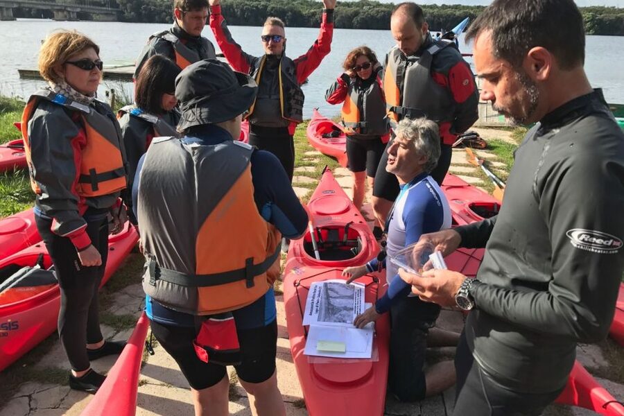 Castel Gandolfo: Kayak Food and Wine Tour - Why Lake Albano makes a fine Rome escape