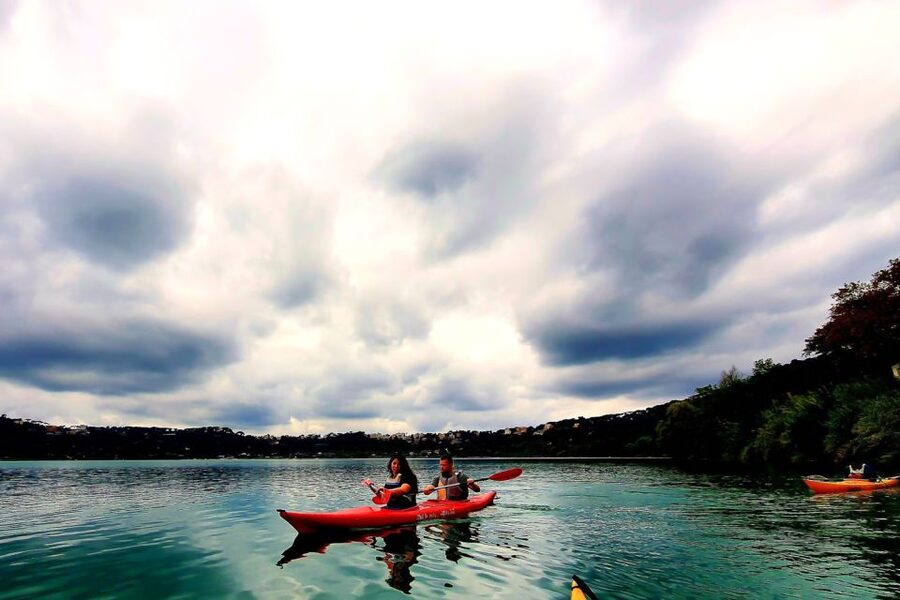 Castel Gandolfo: Kayak Food and Wine Tour - Papal views and the Roman port of Domitian