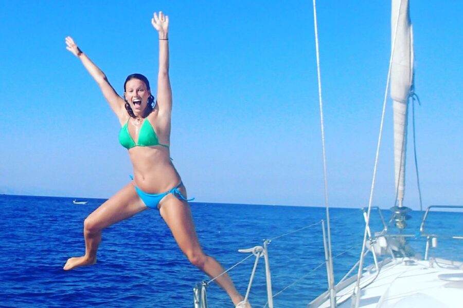 Catania: Coastline Sailing Trip with Aperitif and Prosecco - Weather, wind, and realistic expectations