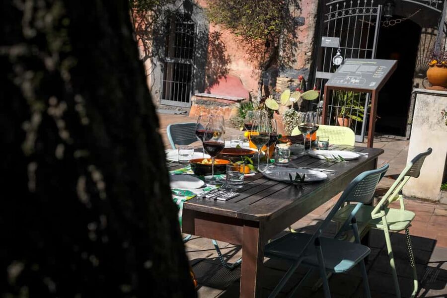 Catania: Etna Urban Winery Sicilian Lunch with Wine Tasting - Key points at a glance