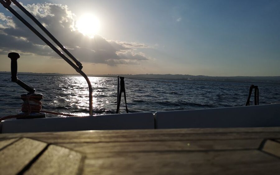 Catania: Guided Sunset Sailing Trip with Aperitif & Prosecco - Practical Tips for a Smoother Evening