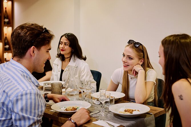 Central Budapest Food Walking Tour with Drinks Included - Beer, wine, pálinka, and alcohol-free choices