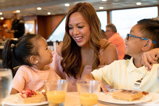 Champagne Brunch Buffet - Music and the mood aboard