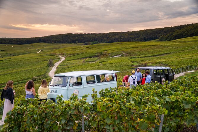Champagne experience with a vintage van from Epernay - 3 hours - Aÿ-Champagne and the work behind the bottle