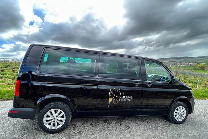 Champagne Munoz Bruneau : Half Day Visit and Tasting - Why the seven-person group makes a difference