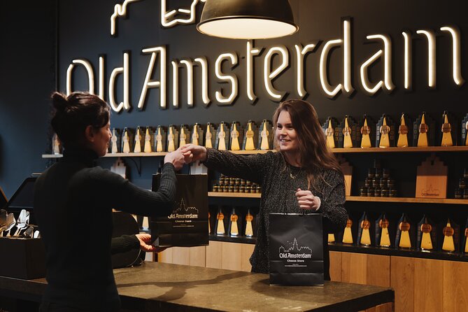 Cheese and Wine tasting in Amsterdam - What happens at Old Amsterdam Cheese Store