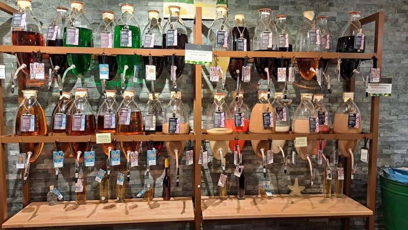 Cochem, Moselle: Boat – Beilstein, meal, wine and liqueur tasting - Three liqueurs and a small bottle to take home