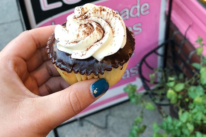 Cocktails & Cannoli: Boston's North End Dessert Tour - Why this North End tour works