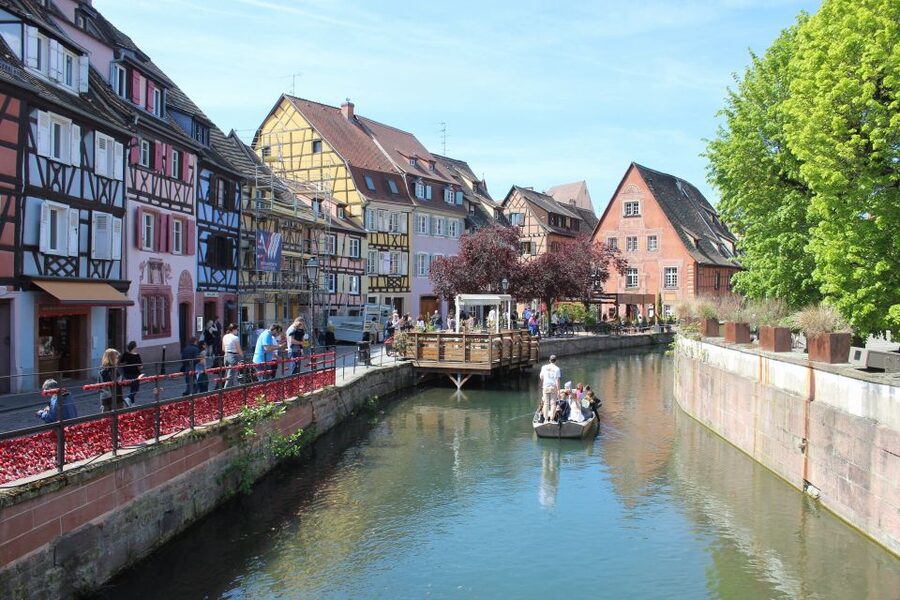 Colmar: Highlights Walking Tour and Wine Tasting - Who should book this experience?