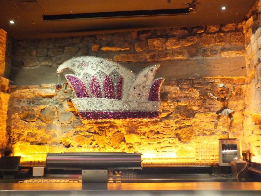 Cologne: Brewery Tour with Kölsch and Halven Hahn - Four pubs, four pours, one local rhythm