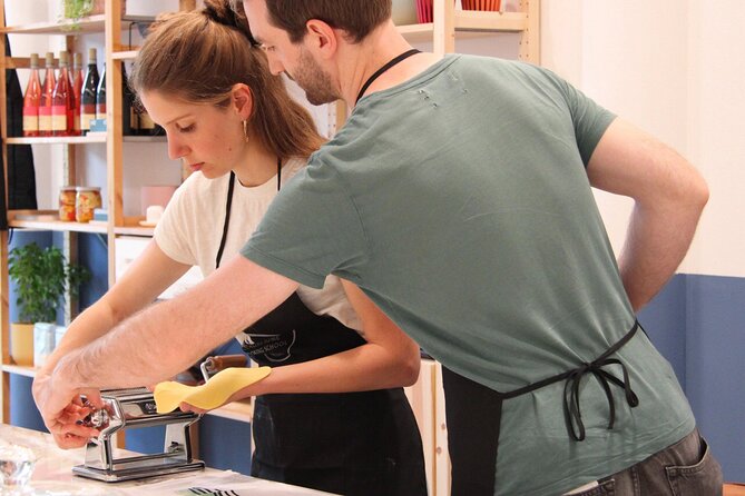 Cooking Class : Fresh pasta and TIRAMISÙ with Lake Garda wines - Why the instructors matter
