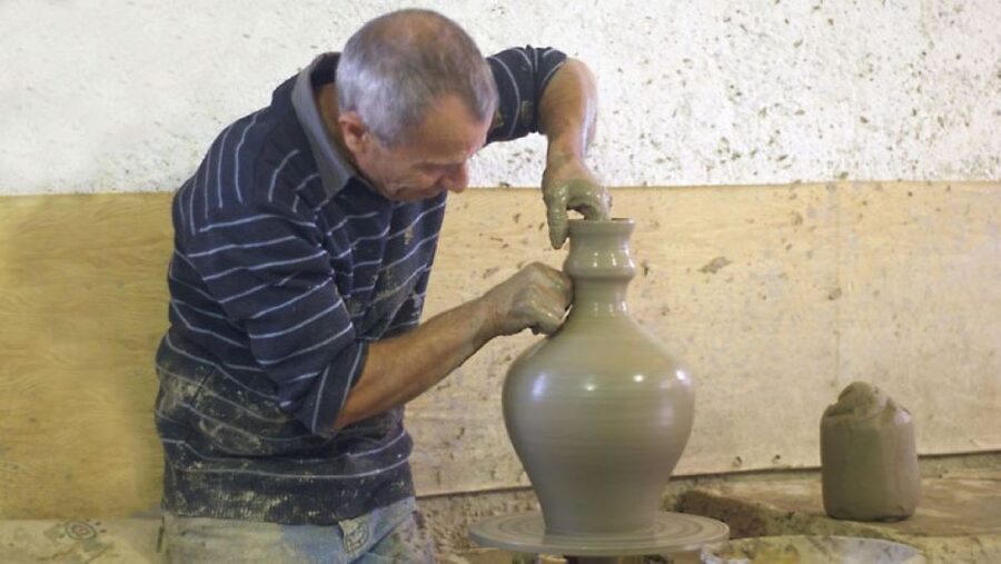 Crete: Full-Day Cretan Wines, Olive Oil, Raki and Food Tour - Why this Cretan food tour feels different