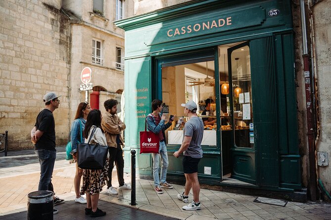 Devour Bordeaux: Ultimate Food & Wine Tasting Tour - Start with chocolatine at Boulangerie Louis Lamour