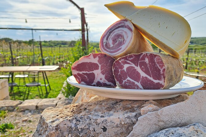 Dinner in the vineyard with wine tasting and walk - Matching white, rosé, and red wines