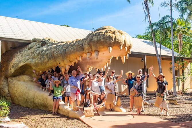DINOSAUR ADVENTURE CRUISE - With Beachside Tapas and Cocktails - What to bring and how to dress