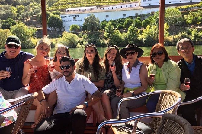 Douro Valley Tour: Wine Tasting, Cruise and Lunch from Porto - Viewpoints and photography stops
