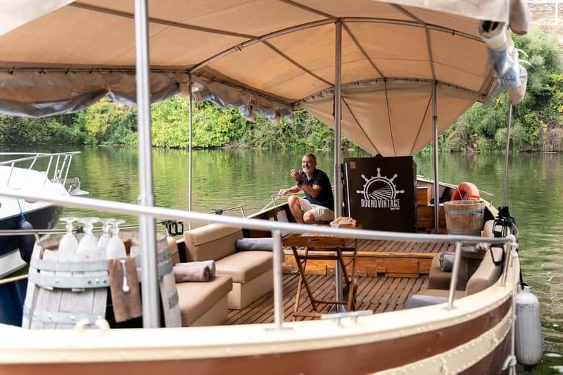 Douro Valley: Winery, Traditional Lunch & Private Boat Trip - Who should book this experience?