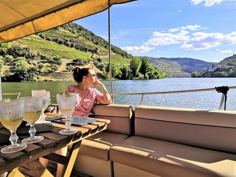 Douro Valley: Winery, Traditional Lunch & Private Boat Trip - The wood-fire lunch at a private farm