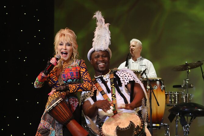 Drumstruck at Silvermist. Live African Drum Show & Wine tasting - Learning to play the drum