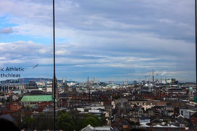 Dublin Jameson Distillery and Guinness Storehouse Guided Tour - What the guide adds to the day