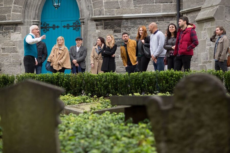 Dublin: Pearse Lyons Whiskey Distillery Experience - The gin tasting and food pairings