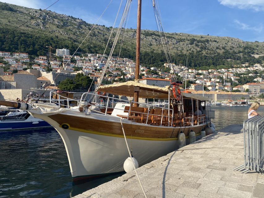 Dubrovnik: Panoramic Sunset Cocktail Cruise Around Old Town - Is $69 a fair price?