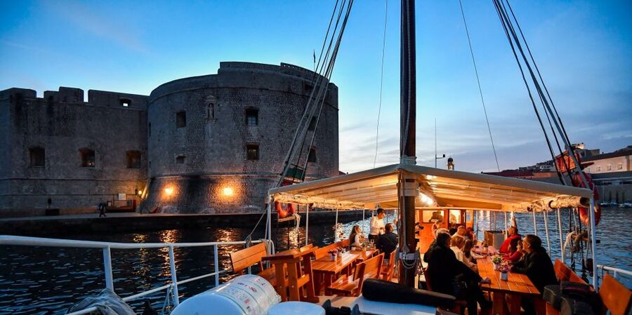 Dubrovnik: Panoramic Sunset Cocktail Cruise Around Old Town - Who will enjoy the Slavija cruise most?