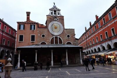 Eat, Drink and Repeat: Wine and Food Tasting Tour in Venice