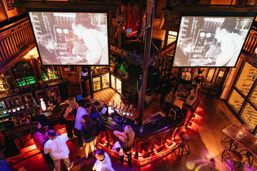 Edinburgh: 7 Bar Pub Crawl with 7 Shots & Discounts - Discounts and the real cost of the evening