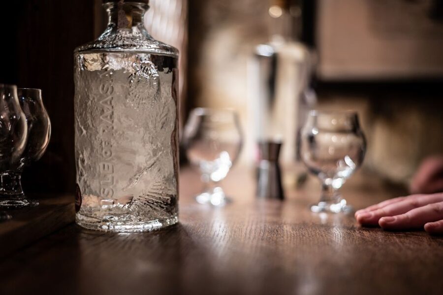 Edinburgh: Gin Tasting at Underground Venue - Who Will Enjoy This Gin Tasting?