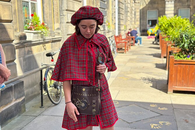 Edinburgh: Historical Gems Tour with Whisky & Local Flavours - Outlander locations with a useful sense of place
