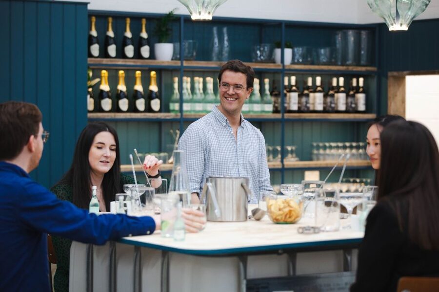 Edinburgh: Lind & Lime Gin Distillery Tour & Tasting - Start with a Lind & Lime G&T