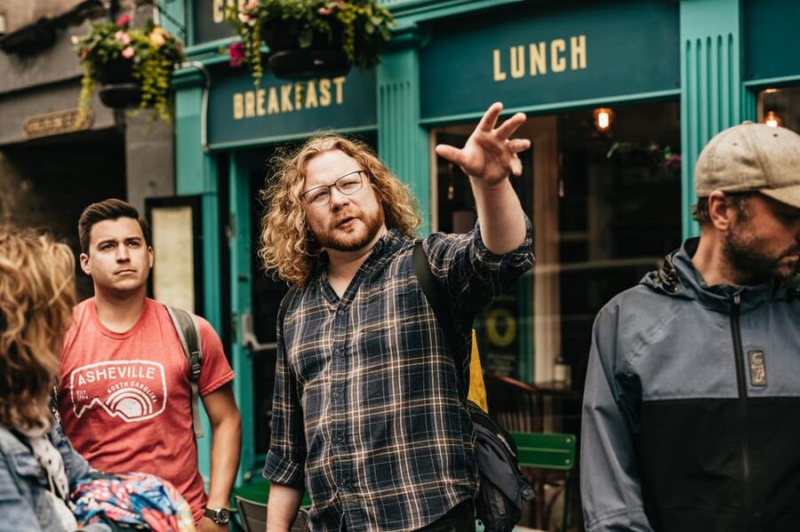 Edinburgh: Pubs and History Guided Walking Tour with Beer - Why beer is a smart way to see Edinburgh