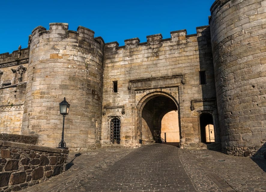 Edinburgh: Stirling Castle, Kelpies, Whisky & Highlands Tour - Why this one-day Scottish outing works