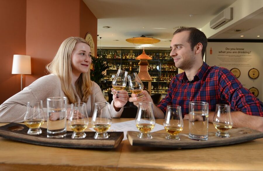 Edinburgh: The Scotch Whisky Experience Tour and Tasting - A sensory trip through Scotland’s five whisky regions