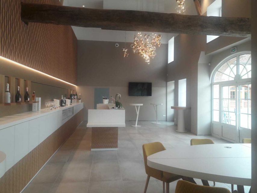 Epernay: Guided Tour of Champagne Cellar with Tastings - Why the 10°C cellar temperature matters