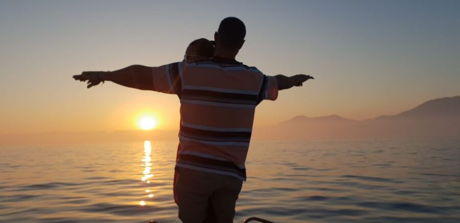 Estepona: Sunset boat trip & Cava & Tapa - Practical points before you book