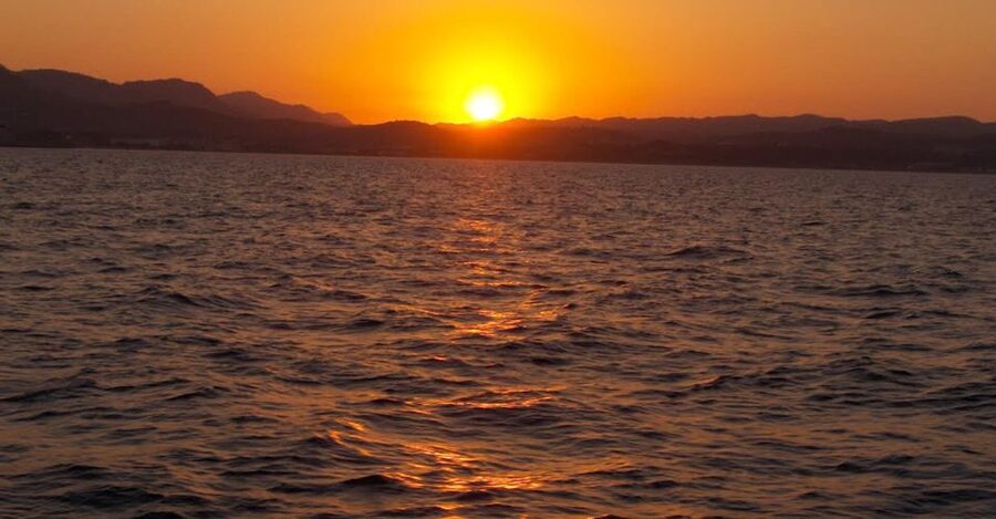 Faliraki: Evening RIB Cruise with Champagne and Sunset Views - Who should book this Faliraki sunset cruise?