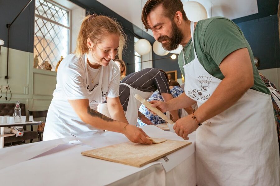 Fettuccine & Tiramisù: Cooking Class with Wine & Limoncello - Eating your own work in a Roman restaurant