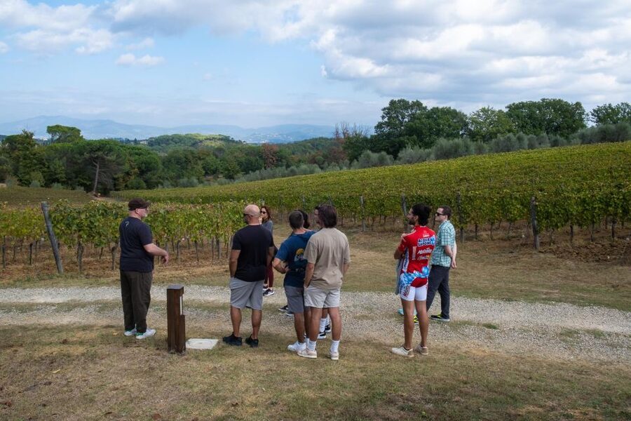 Florence: Chianti E-Bike Tour with Tuscan Lunch & Winery - The family-run estate and the long lunch
