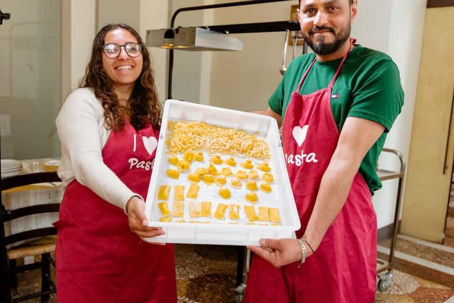 Florence: Pasta Class with Wine, Limoncello and Dessert - The instructors make the difference