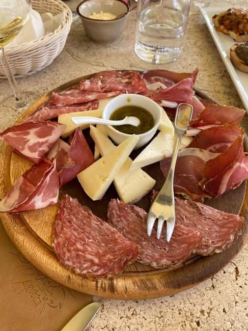 Florence: San Gimignano & Siena Tasting Experience - Guides, languages, and the human side of the day