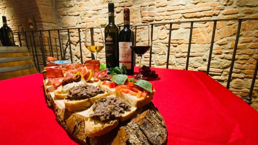 Florence: Wine Tasting and Paring Class Guided Tour - The seven-wine option: more range and better comparison