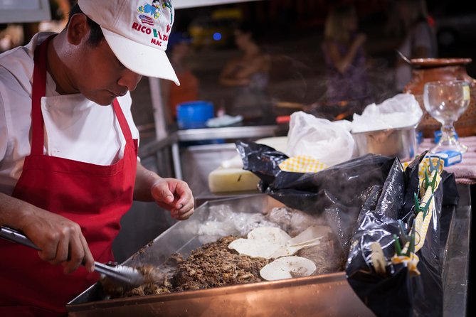 Food & Mixology Tour:Tequila,Tacos, Mezcal and Agave Cocktails - Starting at Lazaro Cardenas Park