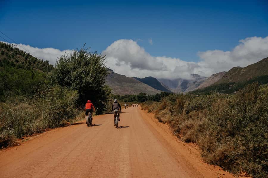 Franschhoek: E-Bike Guided Winery Tour - Second winery visit: another 45-minute pause